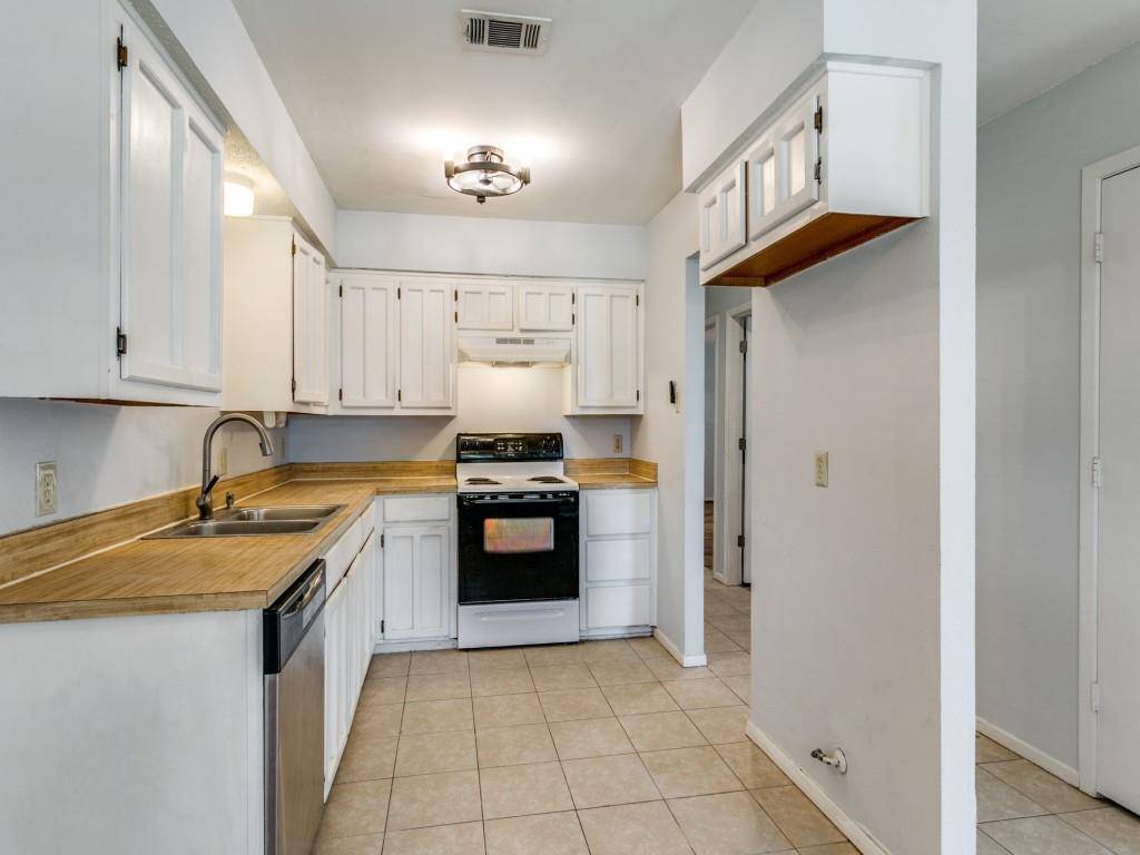 Keller, TX 76248,980 Meadow Circle S