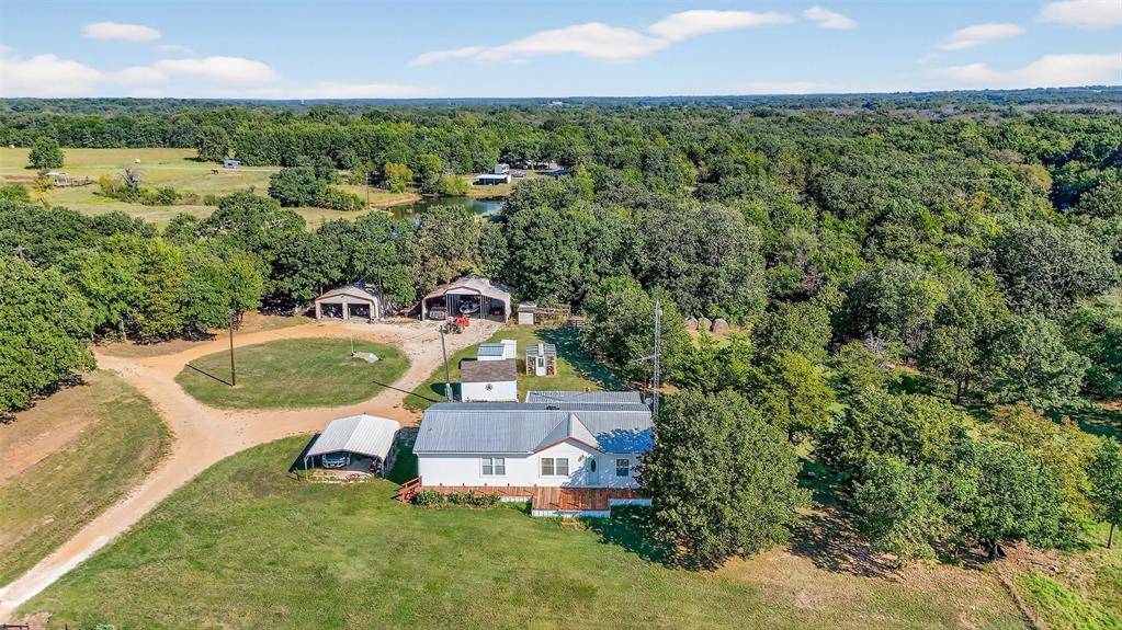 Collinsville, TX 76233,437 County Road 292