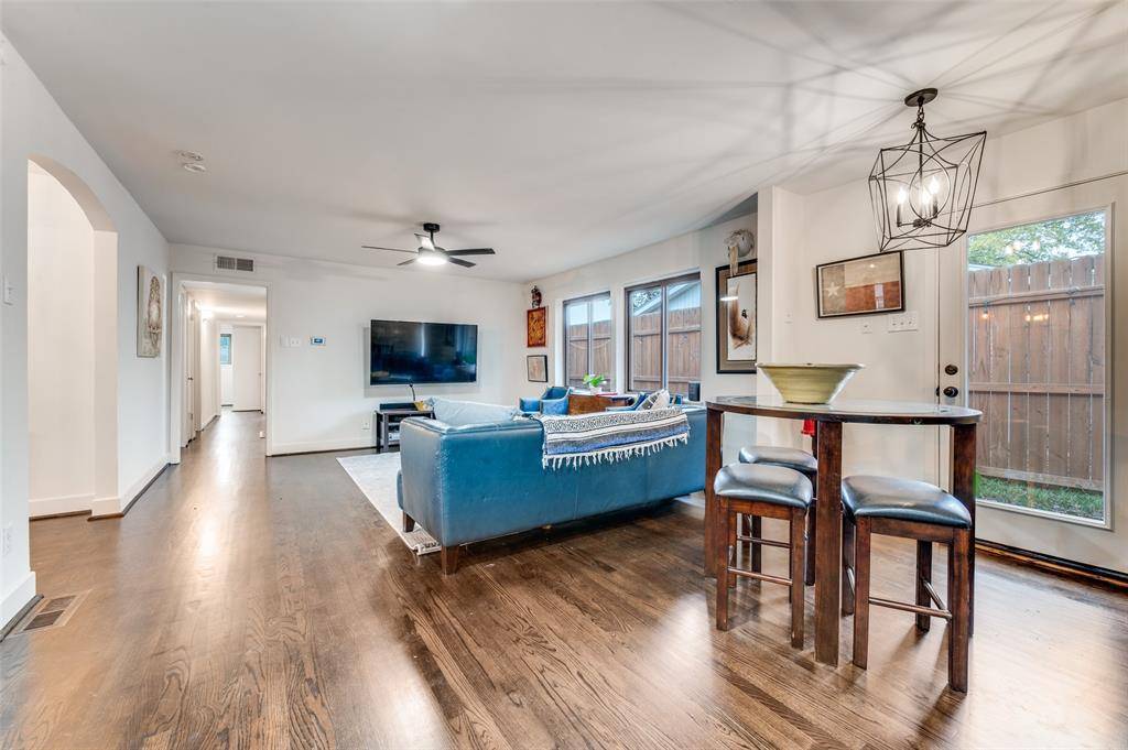 Dallas, TX 75229,3581 Woodleigh Drive