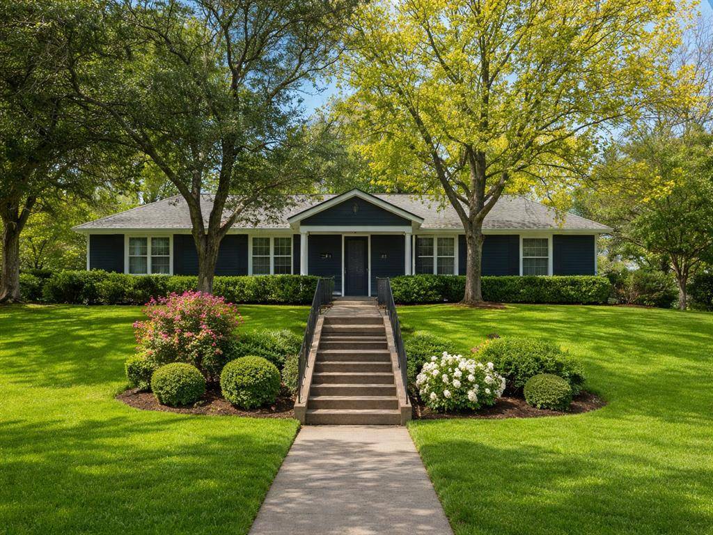 Waco, TX 76710,5800 Mount Rockwood Circle