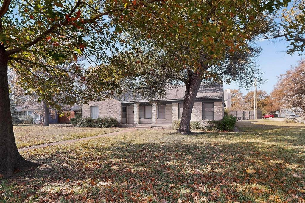 Dallas, TX 75218,9263 Forest Hills Boulevard