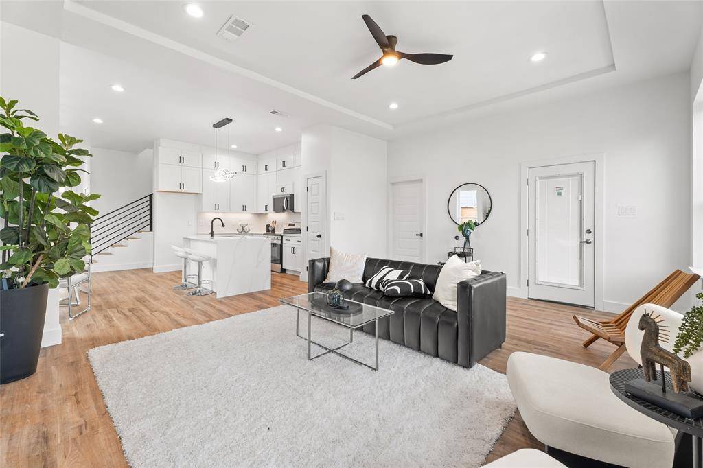 Dallas, TX 75215,3604 Wendelkin Street