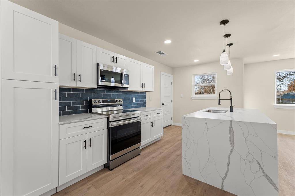 Dallas, TX 75241,6624 Sebring Drive