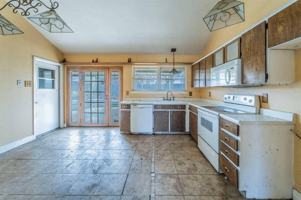 Mesquite, TX 75149,217 Skylark Street