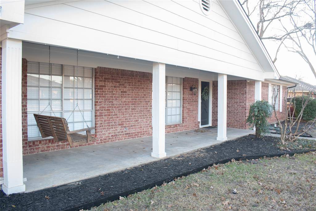 Pantego, TX 76013,2808 Peachtree Lane