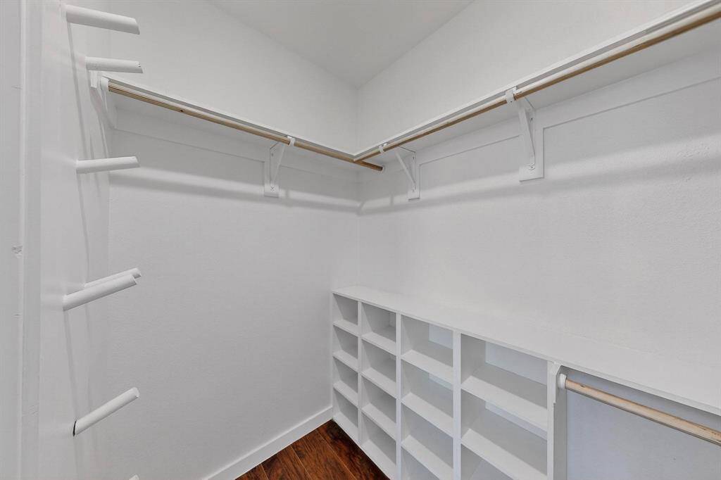 Denton, TX 76201,800 S Welch Street #207