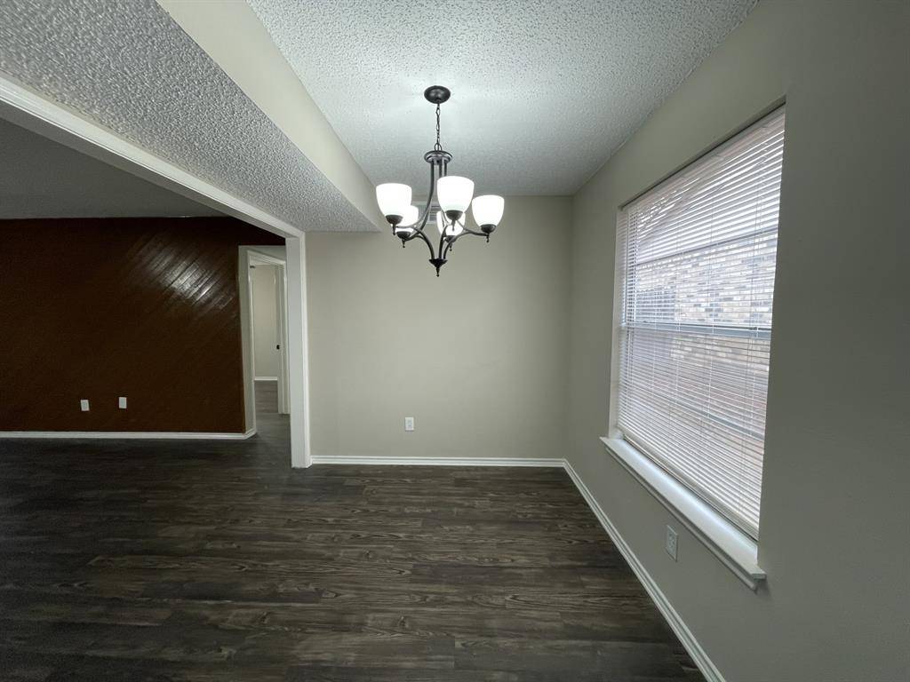 Arlington, TX 76017,4805 Crestmont Court