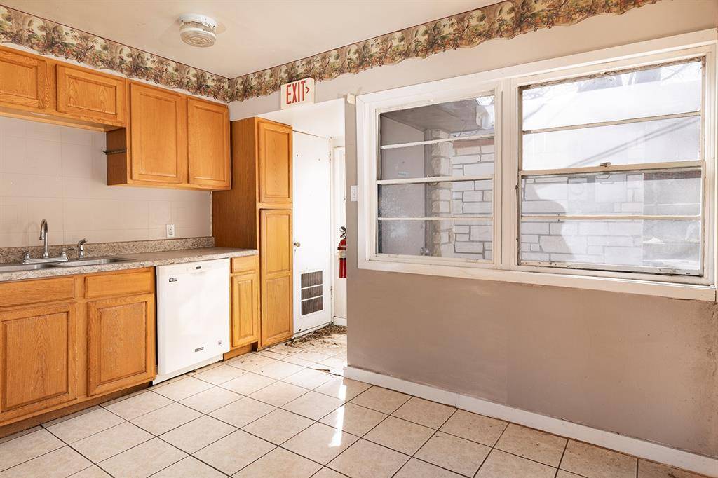 104 E Fifth Street, Brady, TX 76825