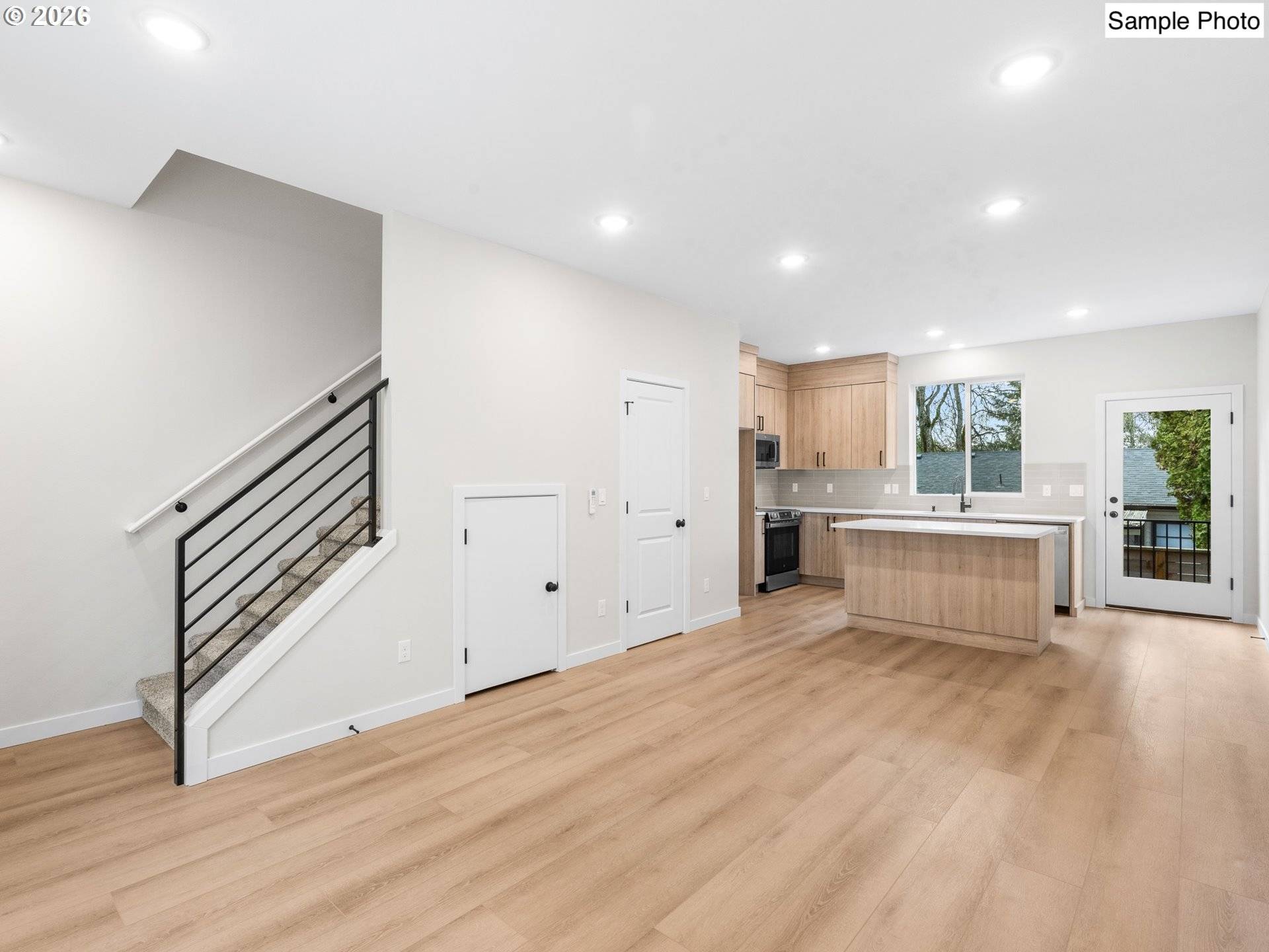 8616 SW 21st AVE #9, Portland, OR 97213