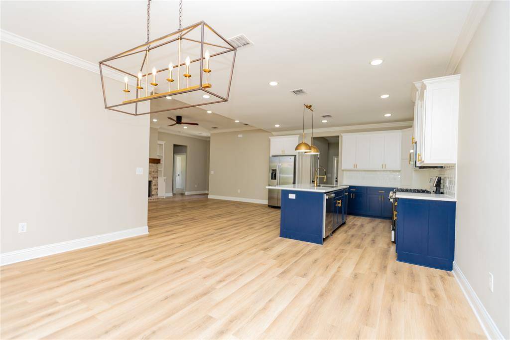 Stonewall, LA 71078,1025 Voss Road