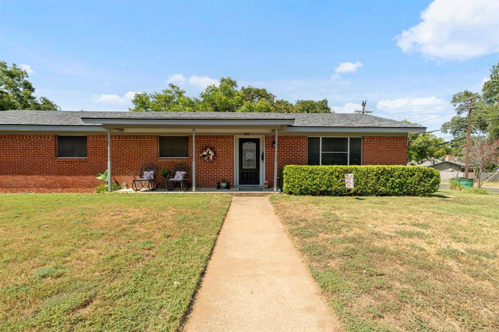 Stephenville, TX 76401,898 N Charlotte Avenue