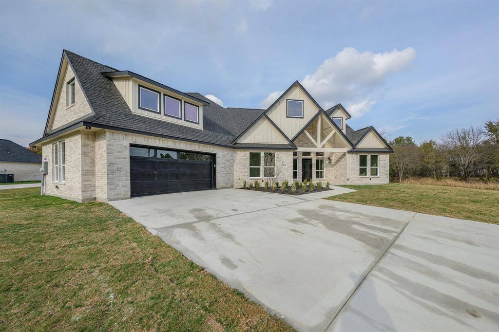 Terrell, TX 75160,1838 County Road 2320