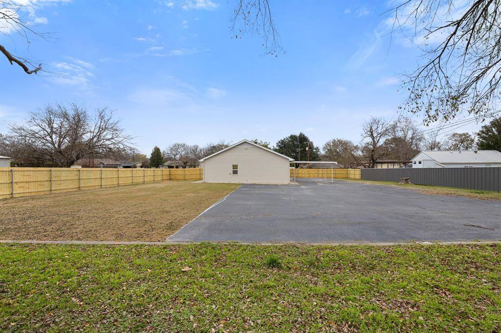 Bridgeport, TX 76426,1812 Carpenter Street