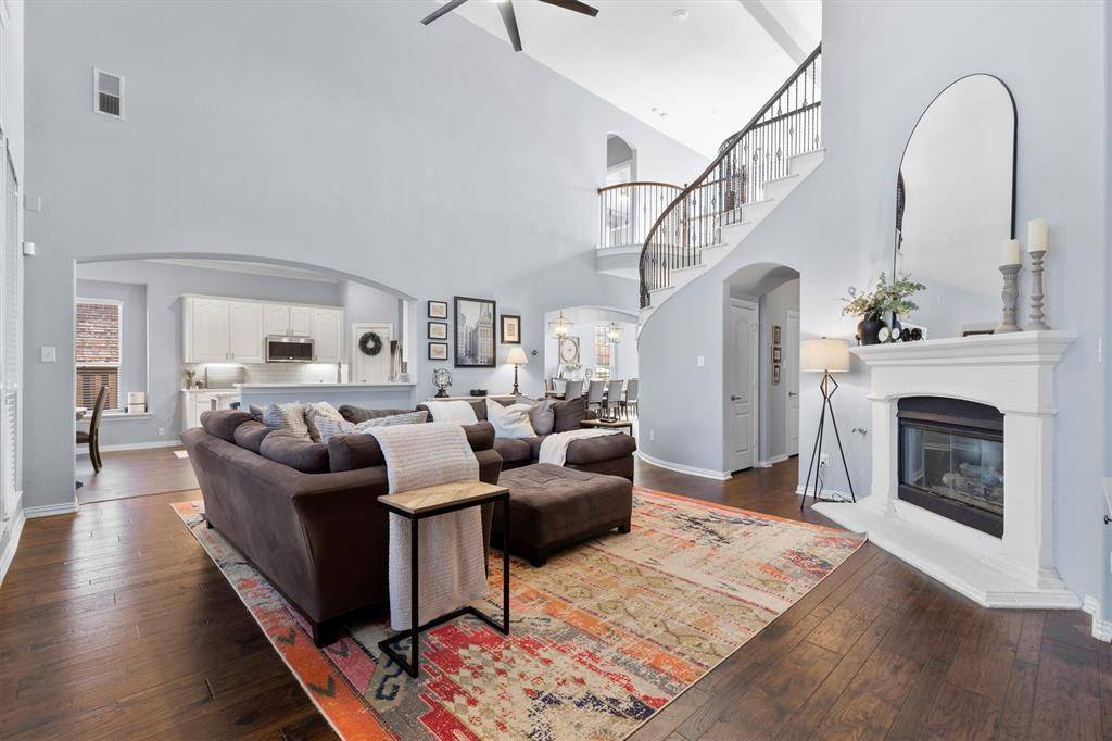 Carrollton, TX 75007,1709 E Branch Hollow Drive