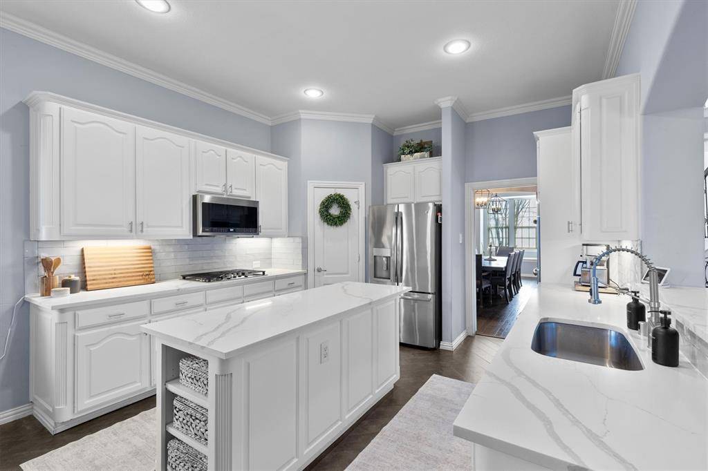 Carrollton, TX 75007,1709 E Branch Hollow Drive