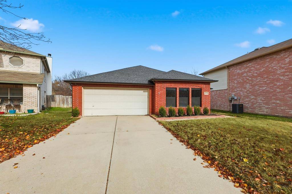 4121 Tupelo Trail, Fort Worth, TX 76244