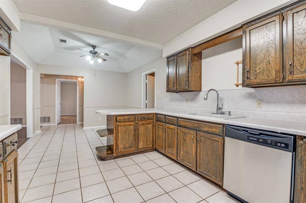 Cedar Hill, TX 75104,821 Hillside Drive