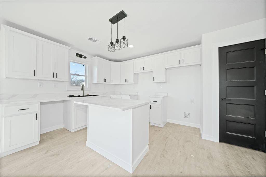 Itasca, TX 76055,203 E South Street