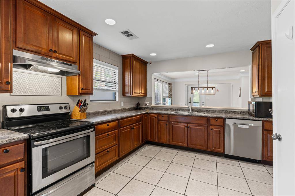 Dallas, TX 75229,3046 Westforest Drive