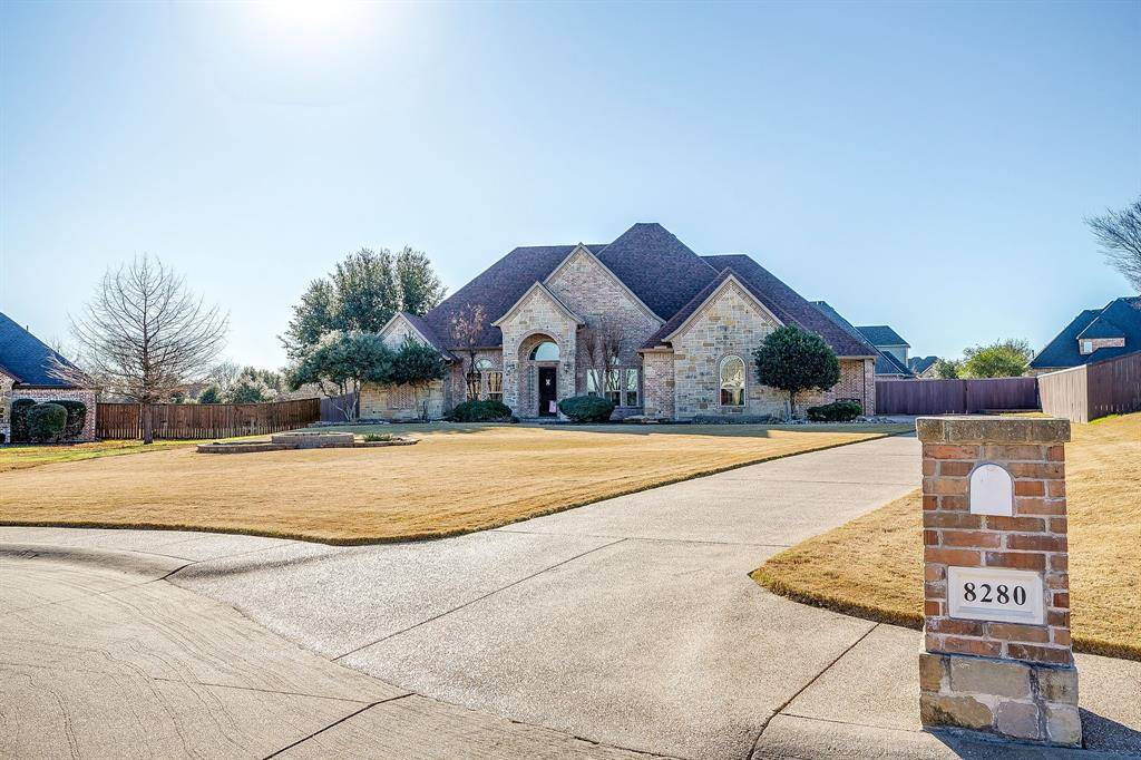 Waxahachie, TX 75167,8280 Armstrong Way