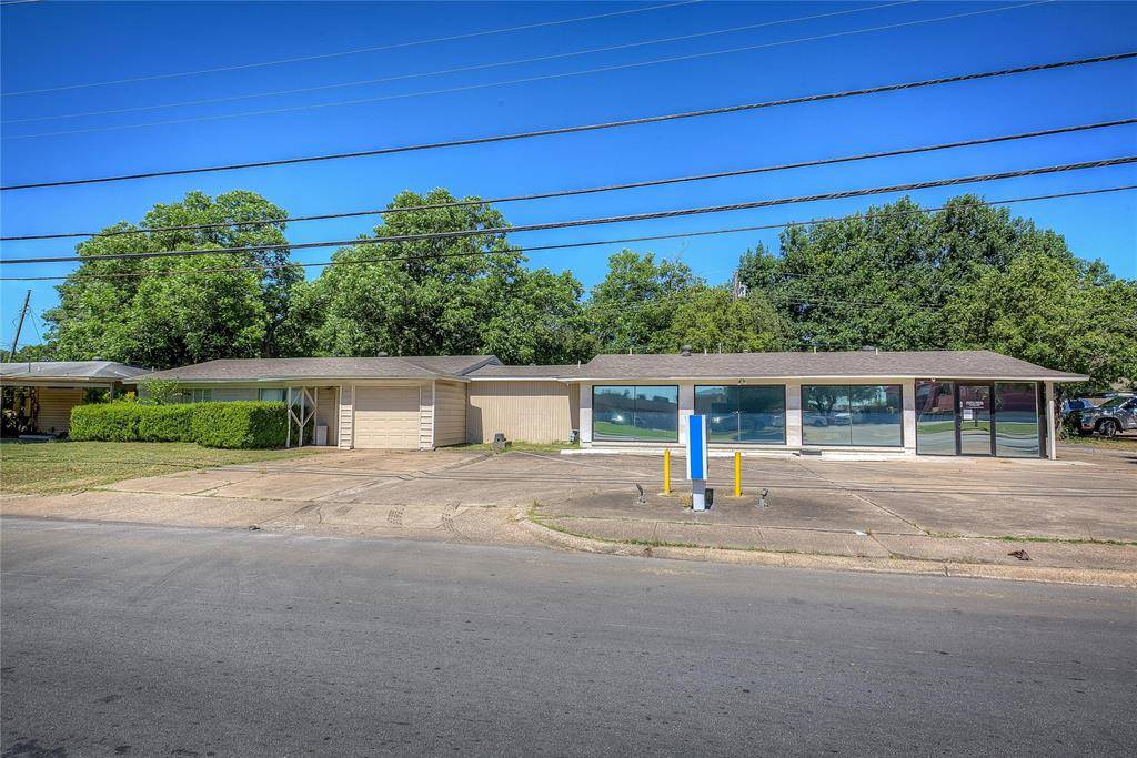 Irving, TX 75061,737 Irby Lane #1