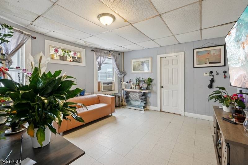 Paterson City, NJ 07514,597 E 23Rd St