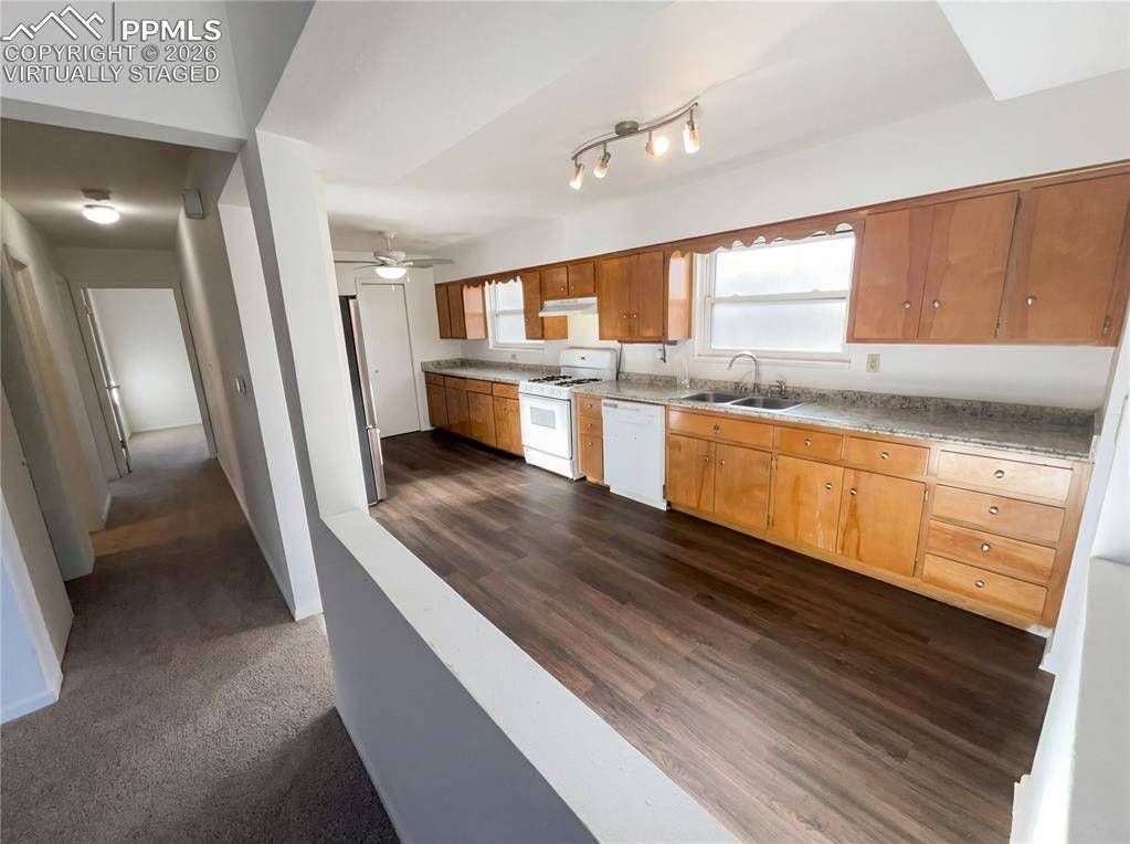 Colorado Springs, CO 80911,427 Quebec ST