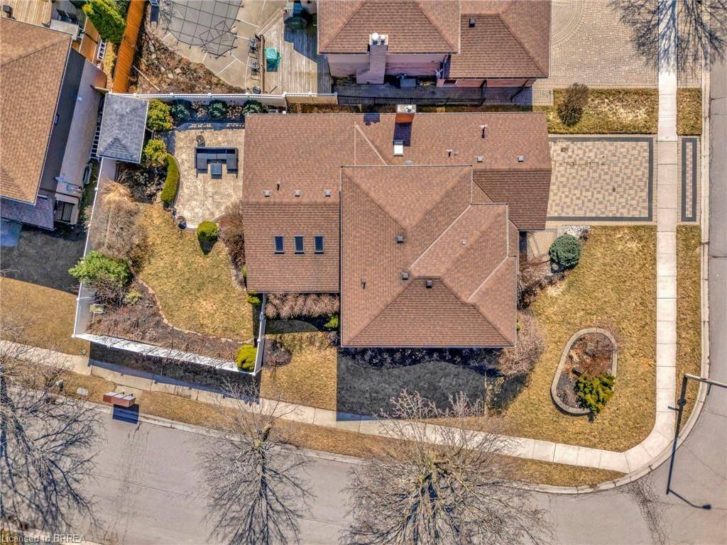 Brantford, ON N3T 6G3,1 Bowen LN