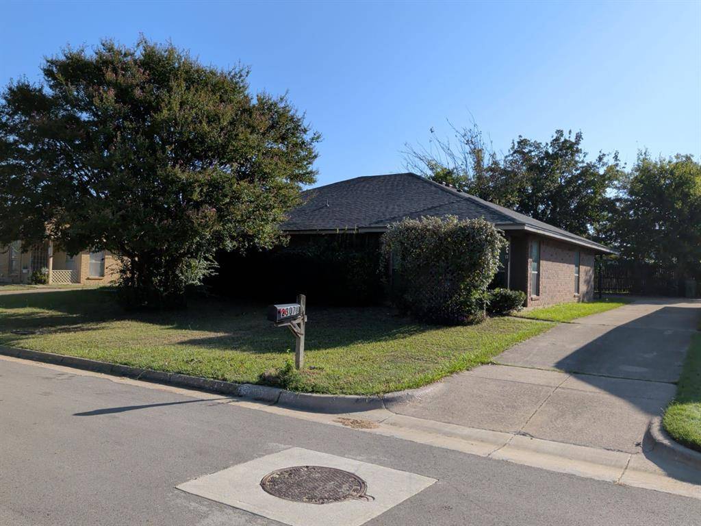 Arlington, TX 76015,2307 Monte Carlo Drive