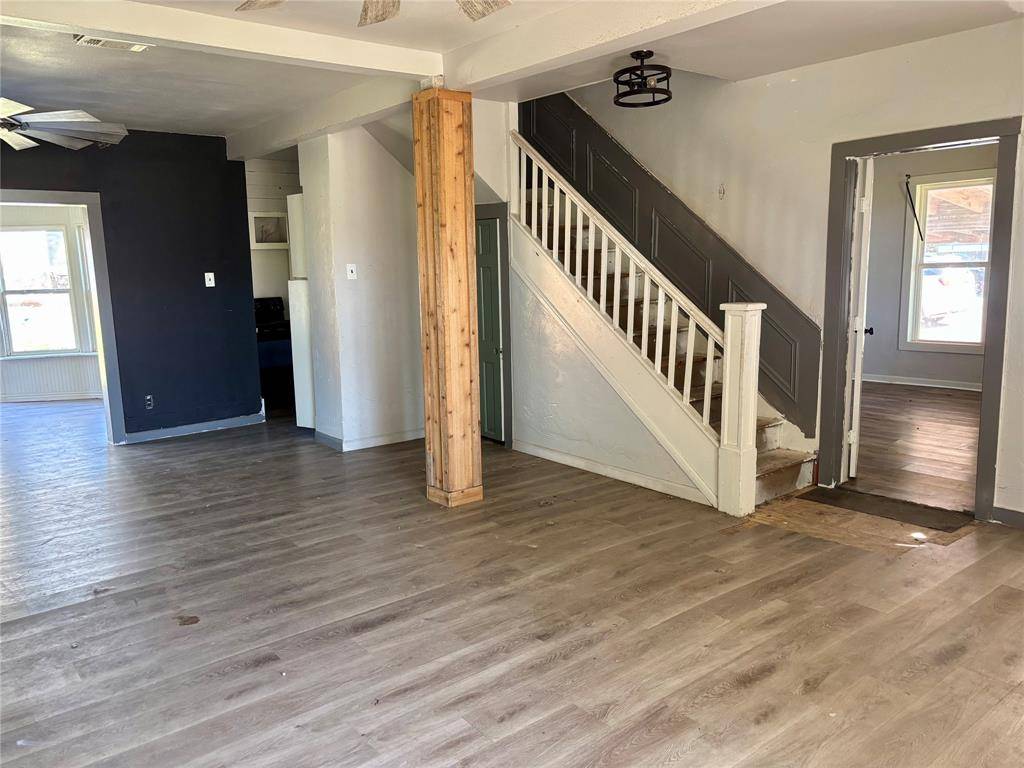 Maypearl, TX 76064,207 E 3rd Street