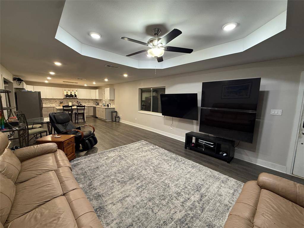 Dallas, TX 75212,3315 Parvia Avenue