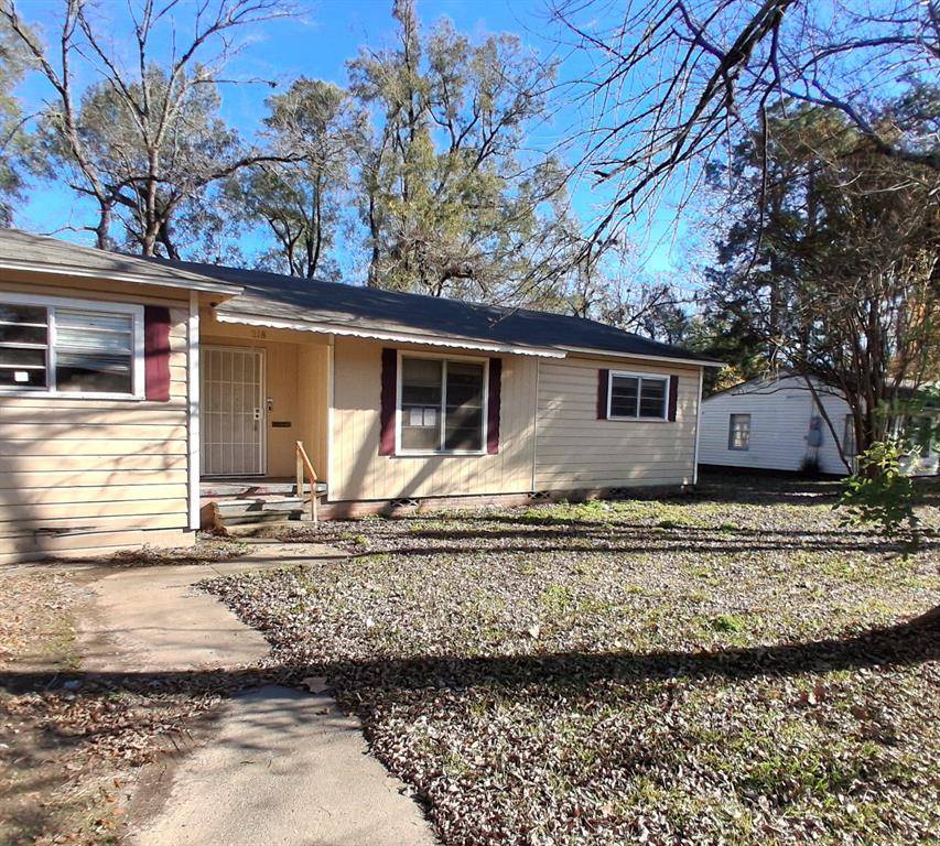 New Boston, TX 75570,318 N Frost Street