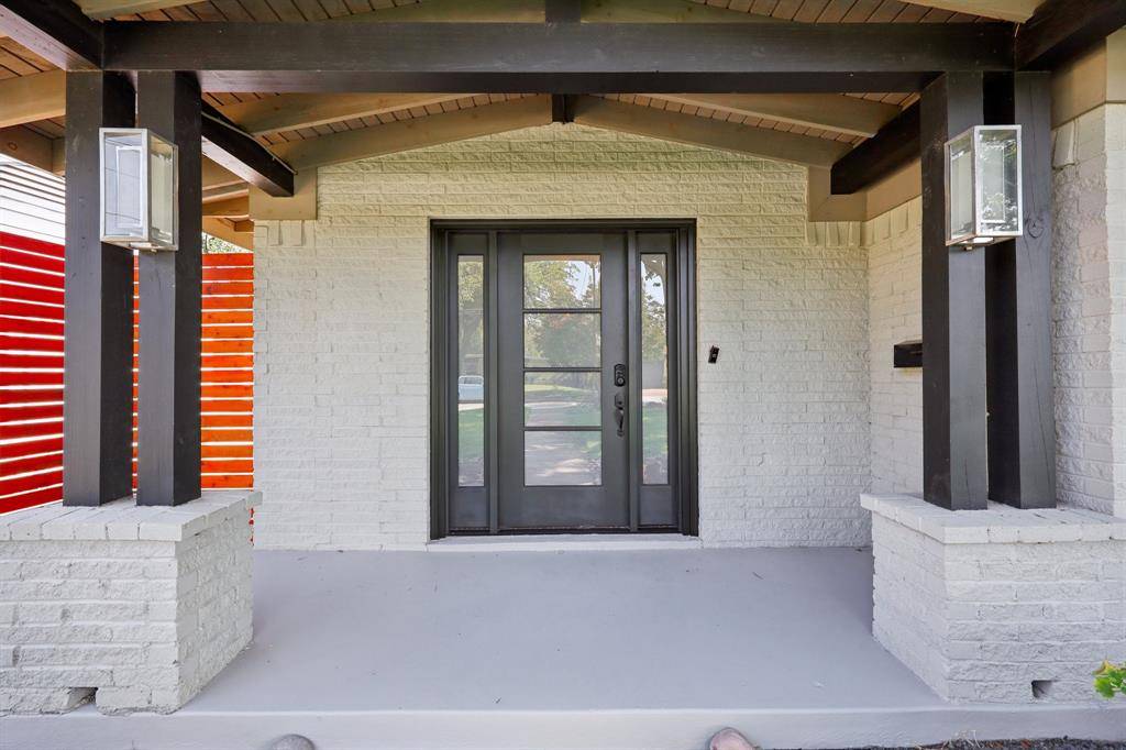 Dallas, TX 75228,9918 Coldwater Circle