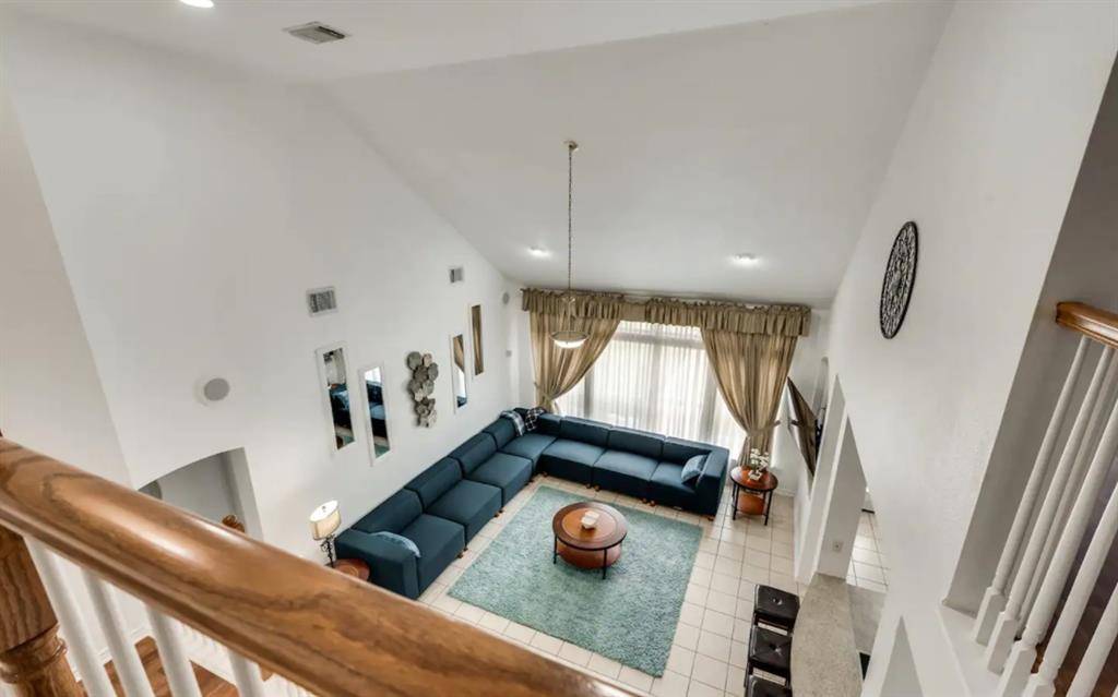 2206 N Carroll Avenue, Dallas, TX 75204