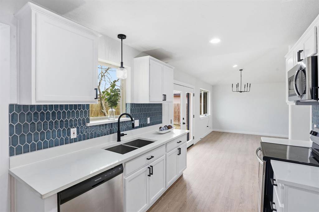 Lewisville, TX 75067,1733 Belltower Place