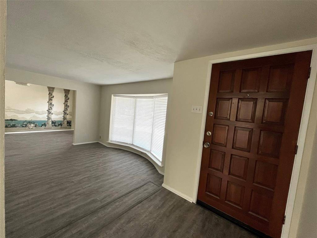 Dallas, TX 75248,6646 Hillwood Lane