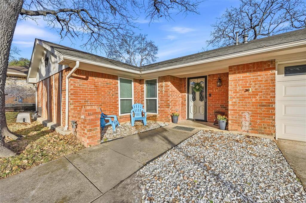 Arlington, TX 76017,5717 Overridge Court