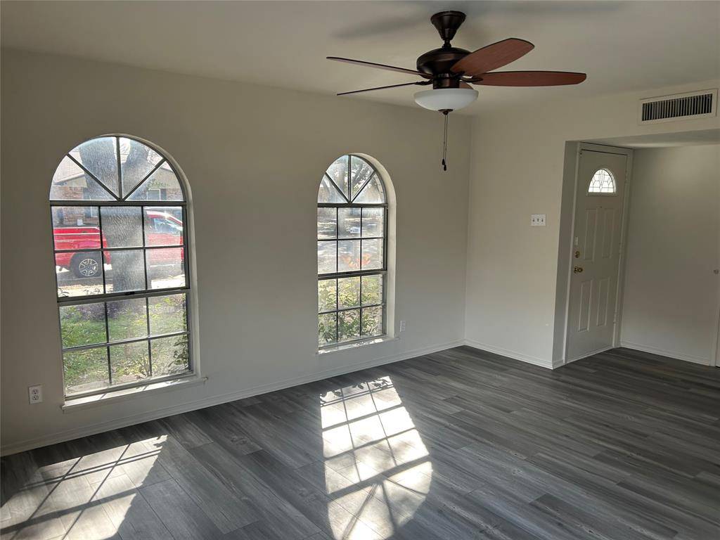 Garland, TX 75043,2617 Ashglen Drive