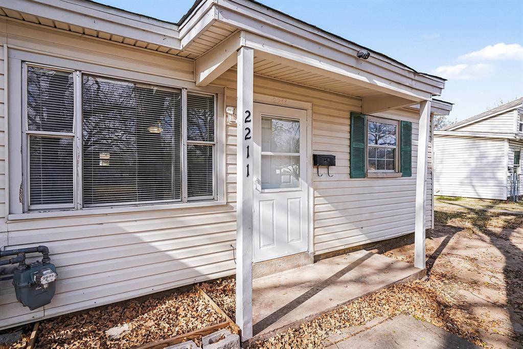 Fort Worth, TX 76111,2211 Barbell Lane