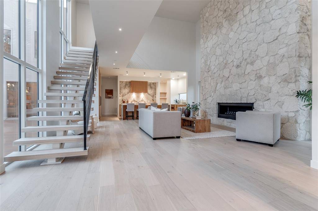 Dallas, TX 75220,3821 Beechwood Lane