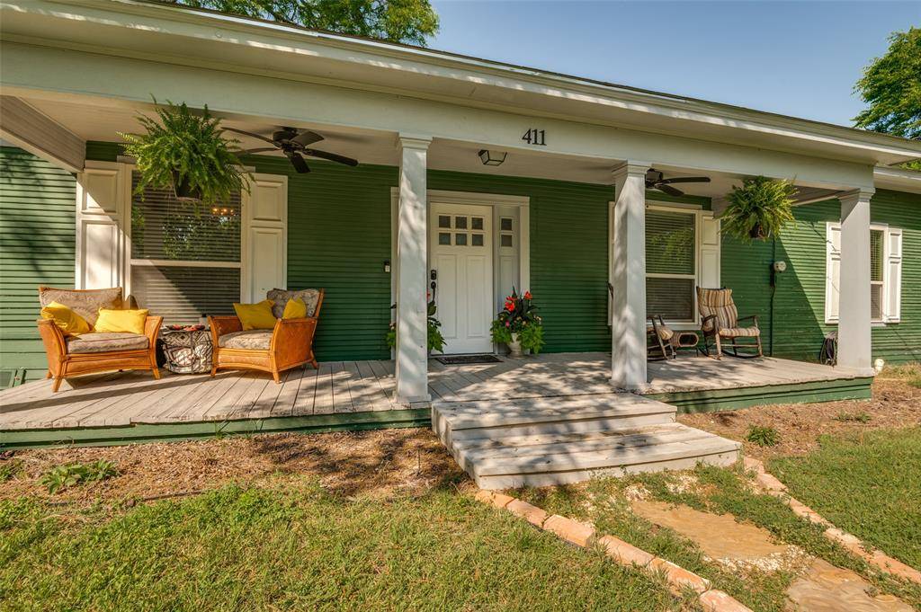 Waxahachie, TX 75165,411 E Ross Street