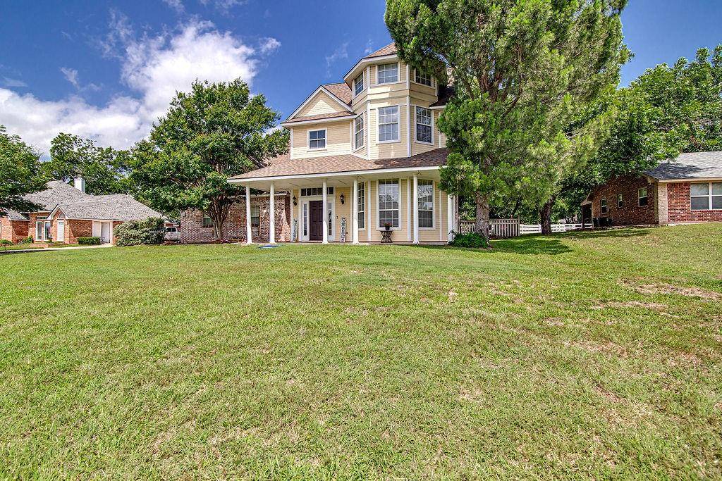 Granbury, TX 76049,9801 Bellechase Road