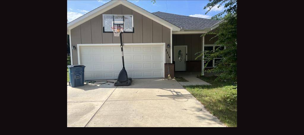 Granbury, TX 76048,2514 Austin Court