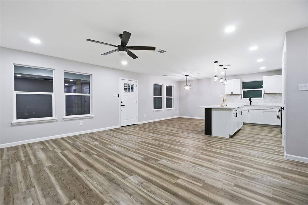 Hillsboro, TX 76645,214 W Madison Street