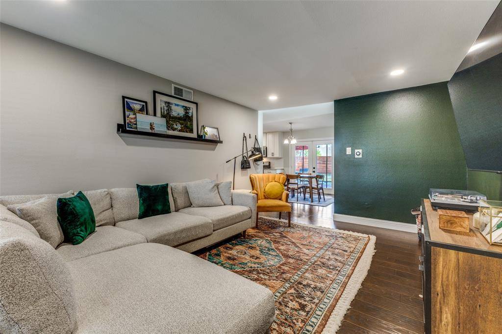 Dallas, TX 75238,11147 Paddock Circle