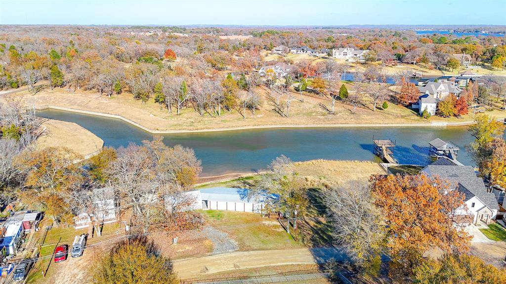 128 Meandering Way, Mabank, TX 75156