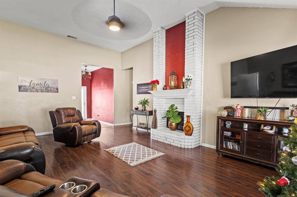 Grand Prairie, TX 75052,3717 Corn Valley Road