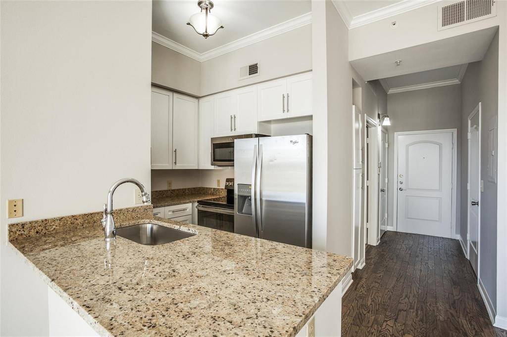 Dallas, TX 75219,3225 Turtle Creek Boulevard #1437