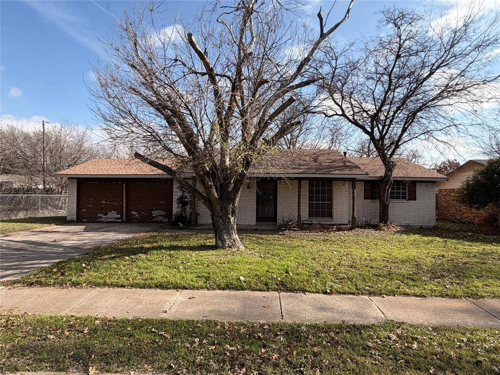 Saginaw, TX 76179,409 Opal Street