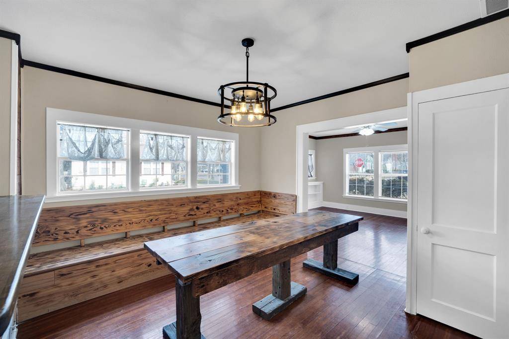 Waxahachie, TX 75165,119 W University Avenue